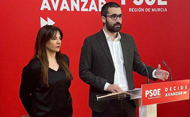 El PSRM acusa al Gobierno regional de ser «una fábrica de hacer ludópatas»