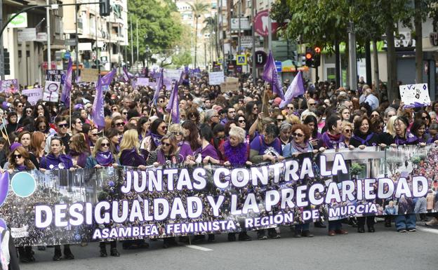 Las feministas pelean en Murcia contra «la desigualdad y la precariedad»