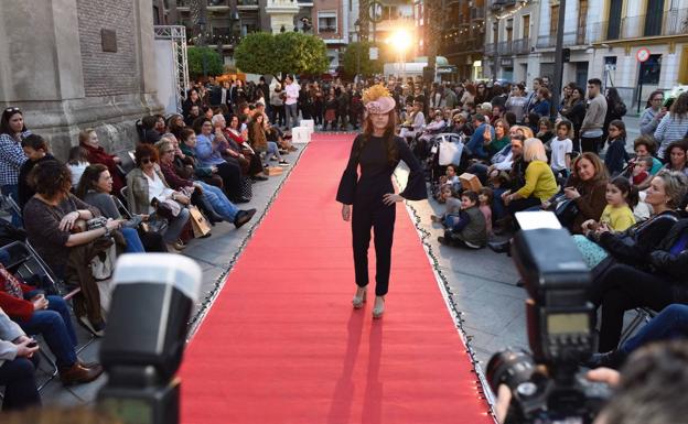 Desfiles de moda y 'foodtrucks' en la tercera edición del 'Santa Eulalia Fashion Market'