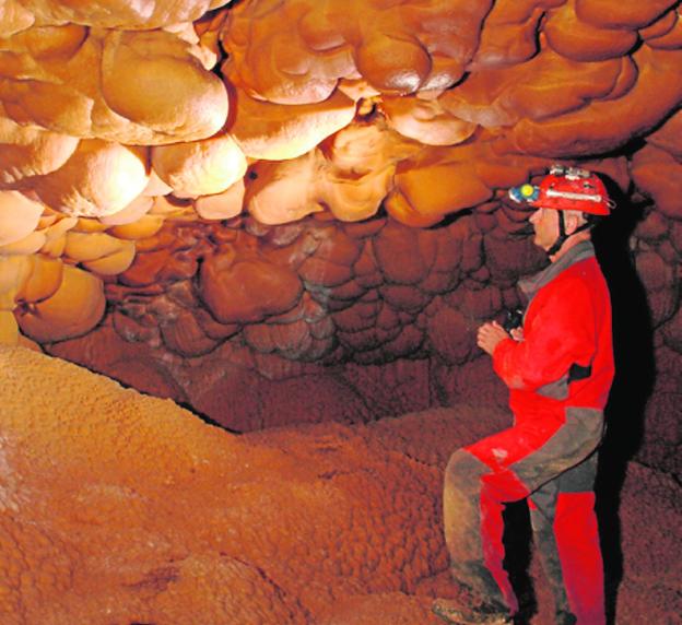 La Sima de la Higuera sigue a la espera de su protección como monumento natural