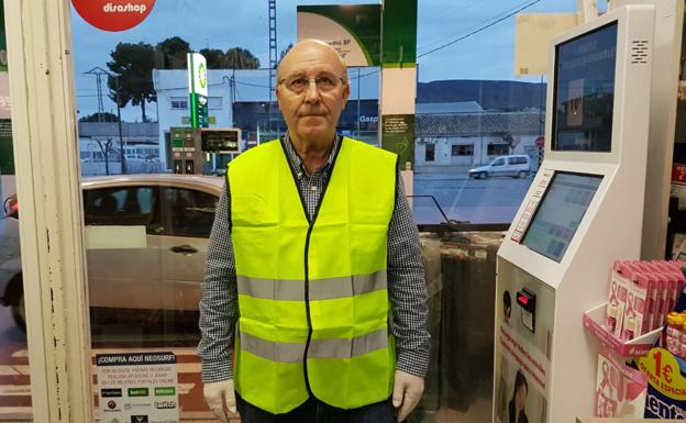 «Solo vienen trabajadores, como médicos o enfermeros»