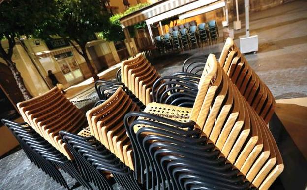 La crisis sanitaria golpea el mercado laboral y deja 5.827 parados en la Región