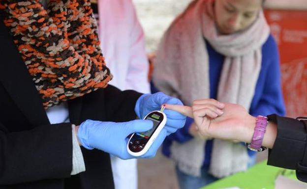 La UMU ofrece un nuevo método más preciso para pronosticar la glucemia con biosensores