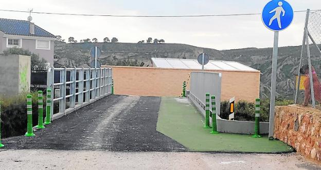 Concluyen las obras del puente de la vía verde de Campos del Río