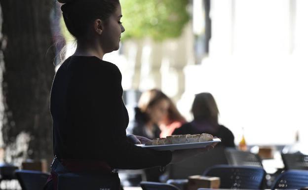 El número de trabajadores afectados por los ERTE en la Región supera los 100.000