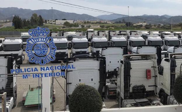 Siete arrestados en Murcia y otras provincias por la apropiación indebida de 50 cabezas tractoras de camión