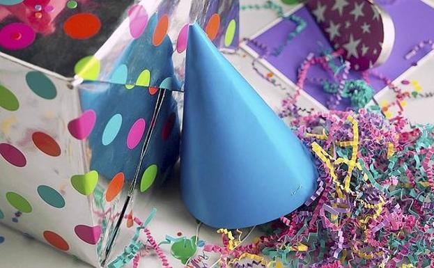 Beniel y San Pedro organizarán una fiesta para los niños que no han podido celebrar su cumpleaños