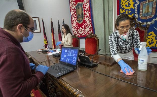 Castejón afrontará «una larga crisis» con unos presupuestos «flexibles»