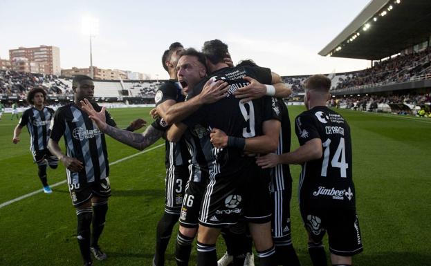 El Efesé, campeón y a 90 minutos del ascenso