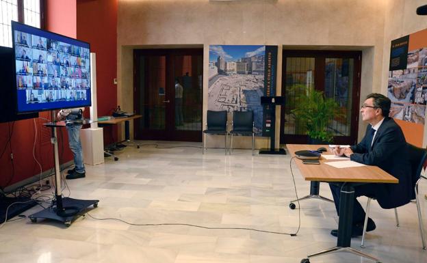 Ballesta exige a Sánchez un fondo de 5.800 millones para los ayuntamientos