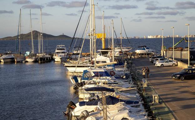 Los ecologistas critican que Fomento use la crisis para cambiar la ley de puertos