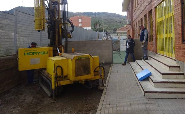 El Ayuntamiento de La Unión ya elabora el estudio de riesgos tóxicos en el colegio Enrique Viviente