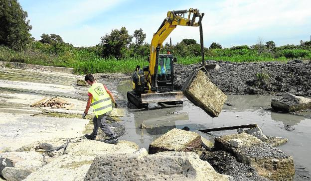 El rompecabezas de los cien sillares
