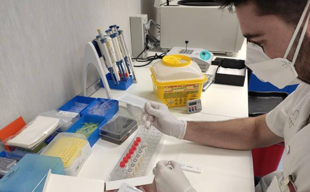 Los centros privados pasan a estar al disposición de Salud para realizar pruebas de la Covid-19