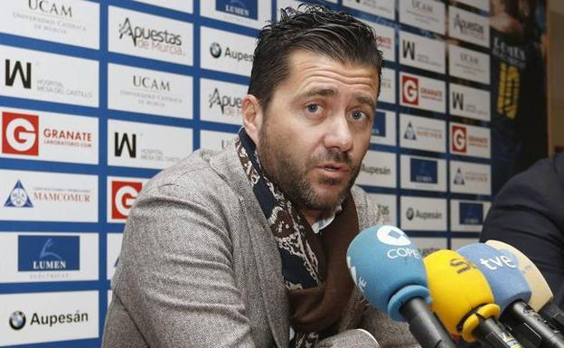 Un portero, dos centrales y un pivote, prioridades para el UCAM