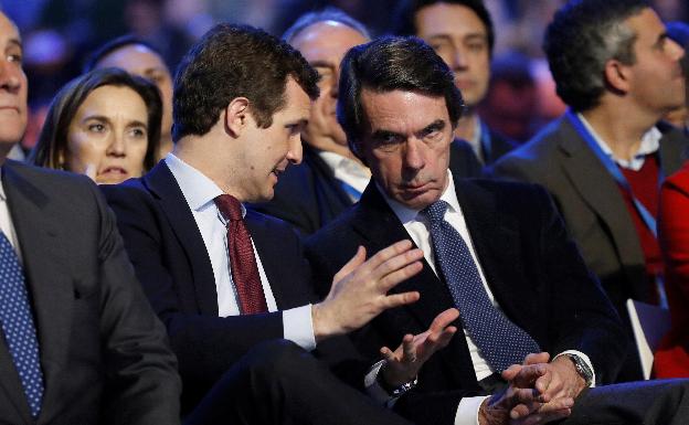 Aznar reprocha a Sánchez haber «traspasado líneas rojas» tras pactar con Bildu