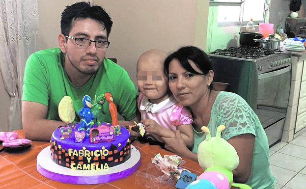 Camelia espera arriba