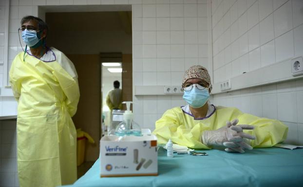 Salud hace acopio de material sanitario ante un rebrote en otoño