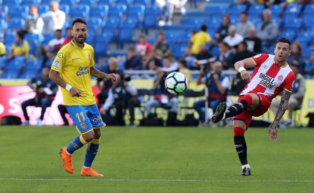 Las Palmas pretende jugar con público en su estadio