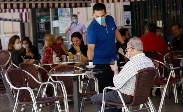 La Región contiene la escalada del paro con 40 desempleados menos en mayo