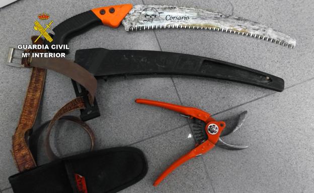 Dos detenidos y un investigado por robos en naves agrícolas de Pliego y Mula