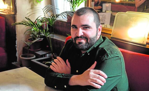 Juan Carlos Lax: «Las canciones también son un espacio público»