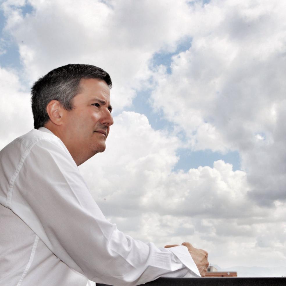 Enrique Ujaldón: «Mi ateísmo no se ha tambaleado»