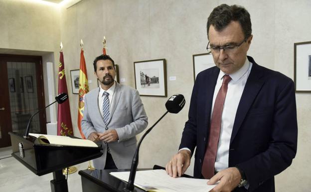 Cs deja a Mario Gómez al margen de la firma con el PP del plan de reactivación de Murcia