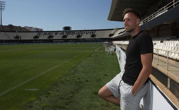 José Ángel: «Ascender sin gente sería duro, pero hay que hacerlo»