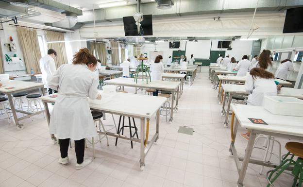 Las universidades de la Región de Murcia destacan por la elevada presencia femenina en matriculados y egresados