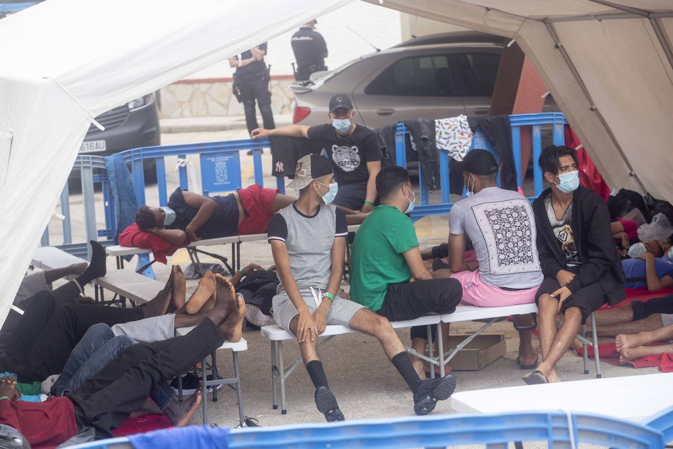 La vigilancia de los inmigrantes irregulares enzarza a PP y PSRM