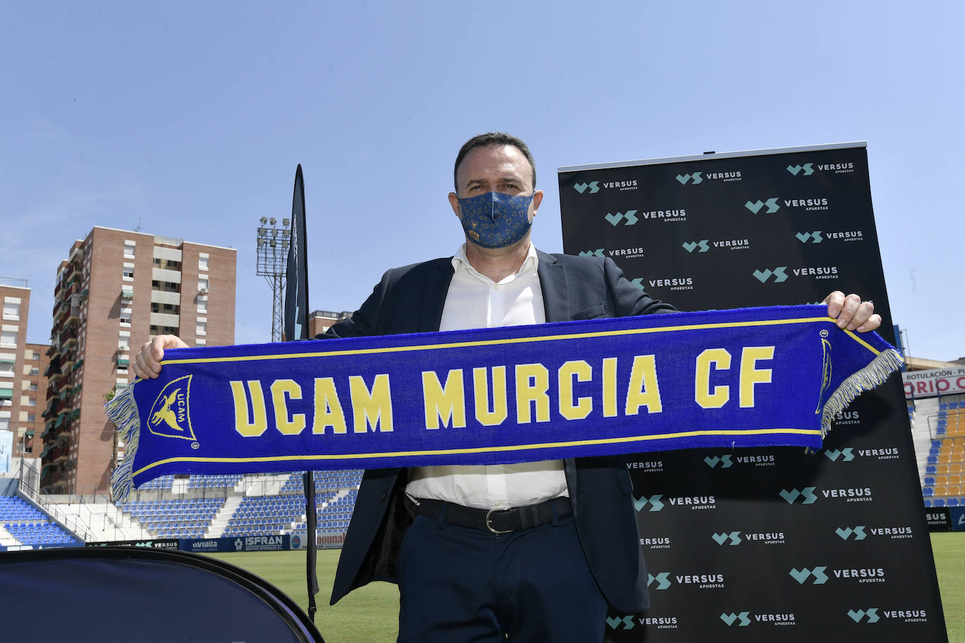 Presentación de José María Salmerón como nuevo entrenador del UCAM CF