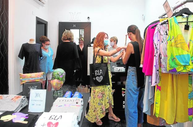 Las rebajas van «mejor de lo esperado» pese al lastre de la incertidumbre sanitaria