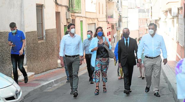 El PP explica su propuesta de ley para poner coto a las ocupaciones ilegales de vivienda