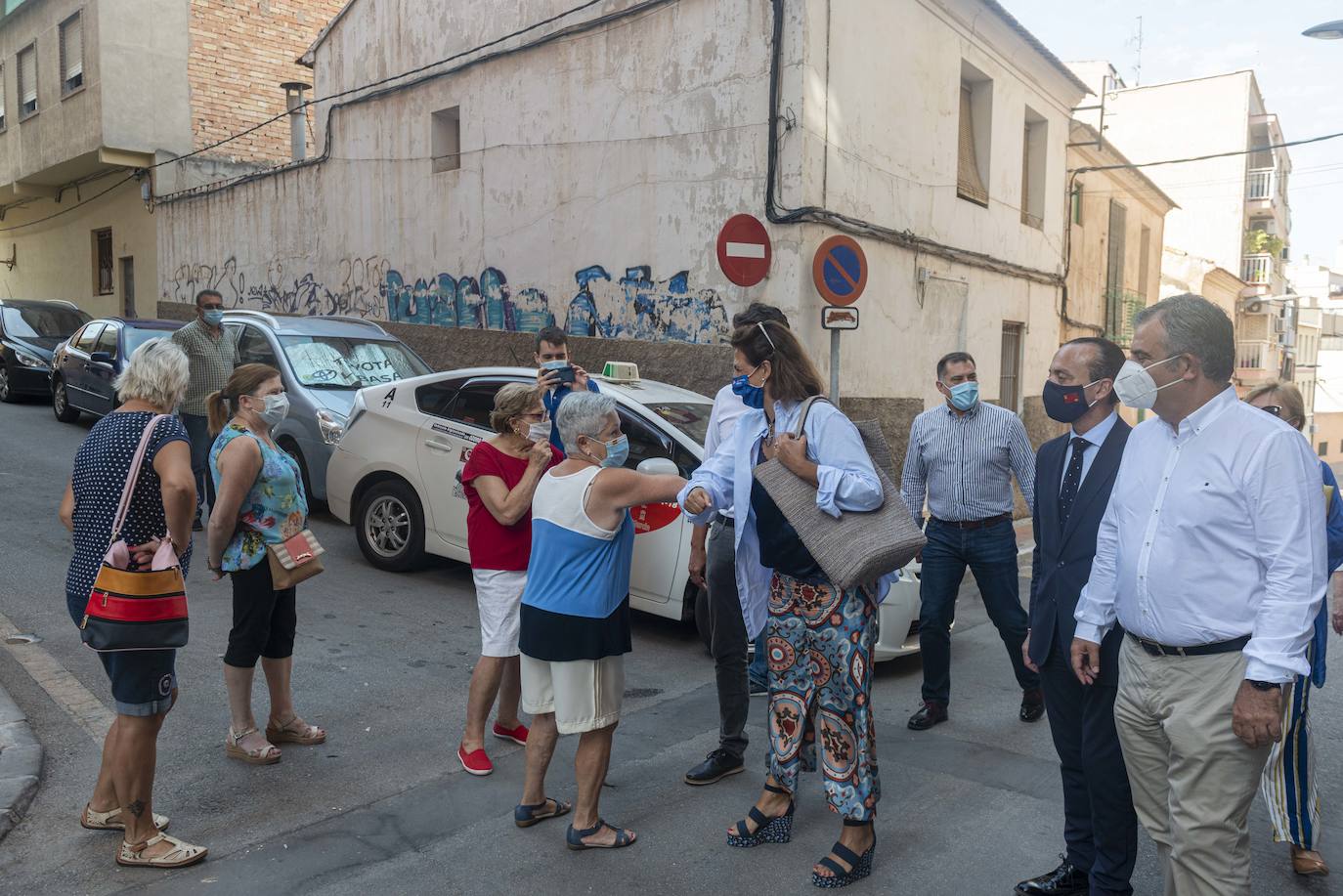 El PP explica su propuesta de ley para poner coto a las ocupaciones ilegales de vivienda