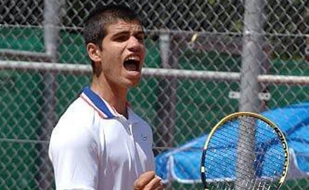 Carlos Alcaraz tumba al luso Joao Sousa, número 66 de la ATP