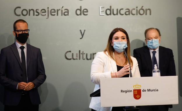 Educación adquirirá 40.000 dispositivos electrónicos para reforzar los centros de la Región