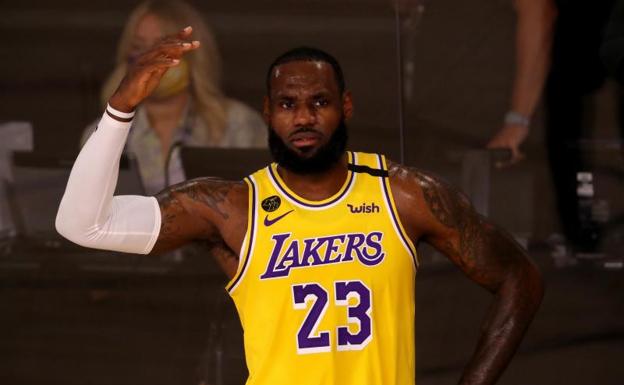 LeBron: «Vamos a mantener el pie en el acelerador contra el racismo»