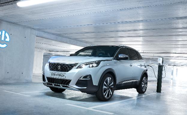 Así es el mantenimiento de los coches híbridos de combustión