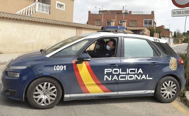 Detenido en Murcia por robar a punta de navaja un paquete que él mismo había enviado