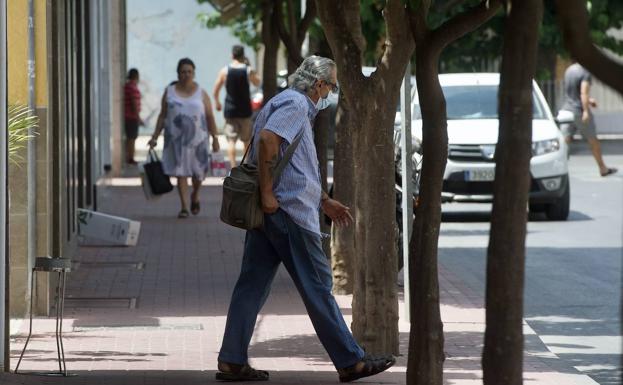 La Región de Murcia vuelve a superar su pico de positivos en un día al sumar 140 este sábado