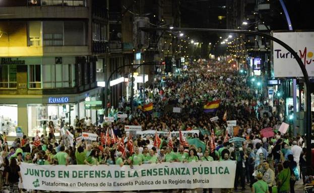 La 'Marea Verde' rechaza las medidas para el inicio del curso y anuncia movilizaciones