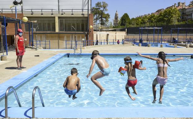 El cierre de las once piscinas municipales de Murcia se adelanta al sábado para evitar contagios