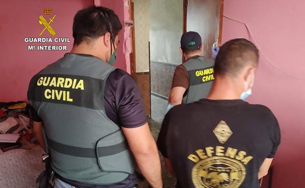 Nueve detenidos por robar cobre y asaltar comercios de telefonía en la Región y Alicante