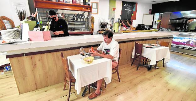 La Comunidad endurece las medidas al alcanzarse un nuevo récord de contagios