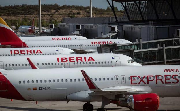 Las aerolíneas afrontan un futuro incierto tras un verano a medio gas