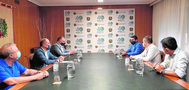 Los regantes no comparten la alarma del consejero por el cierre del trasvase