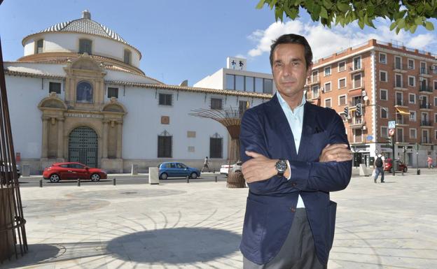 Emilio Llamas: «La procesión de Viernes Santo es una impronta de posguerra»