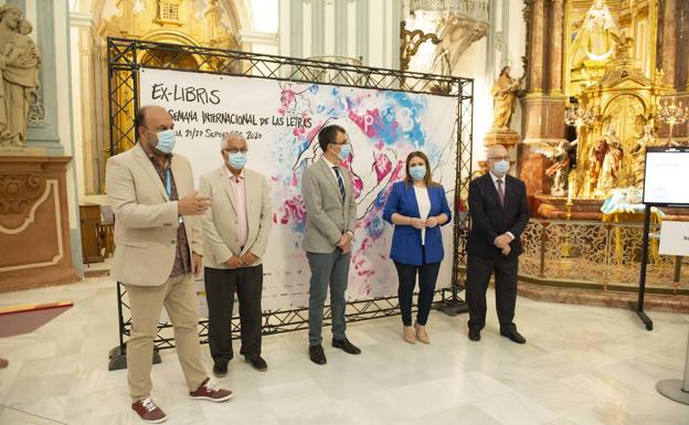 La III Semana Internacional de las Letras premia a Soledad Puértolas, Santillana y la Biblioteca Nacional