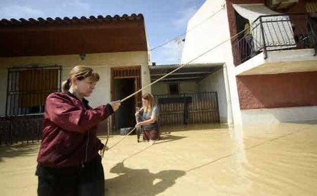 La Comunidad abre al diálogo social el documento estratégico con soluciones a las inundaciones